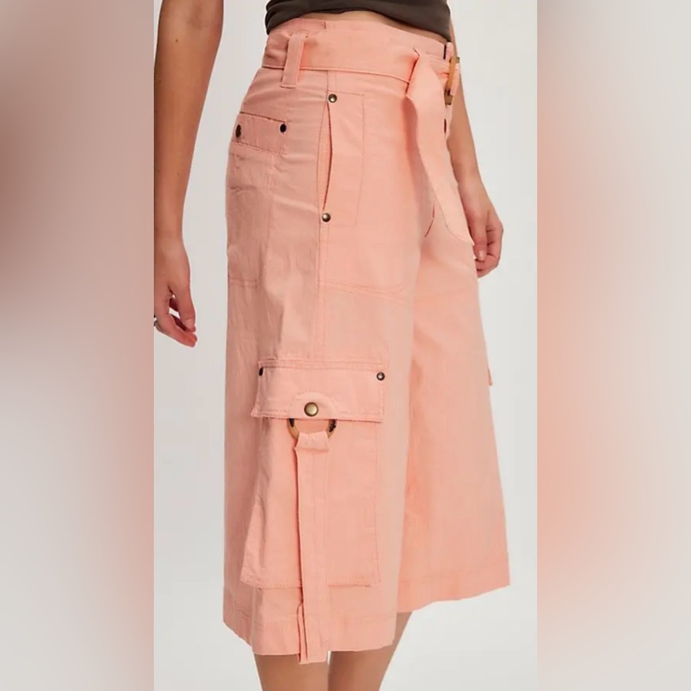 Free People Tidal Wave Cropped Pants. NWT CORAL PINK - Picture 3 of 3